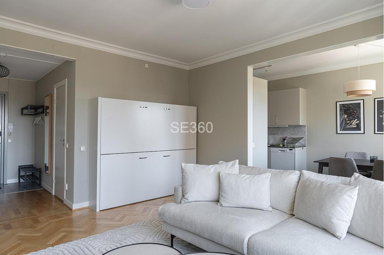 Live And Vr40 Apartment *